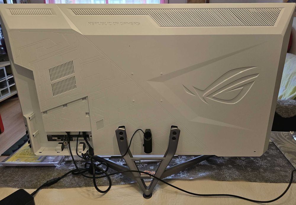 Monitor Asus ROG Strix XG43UQ