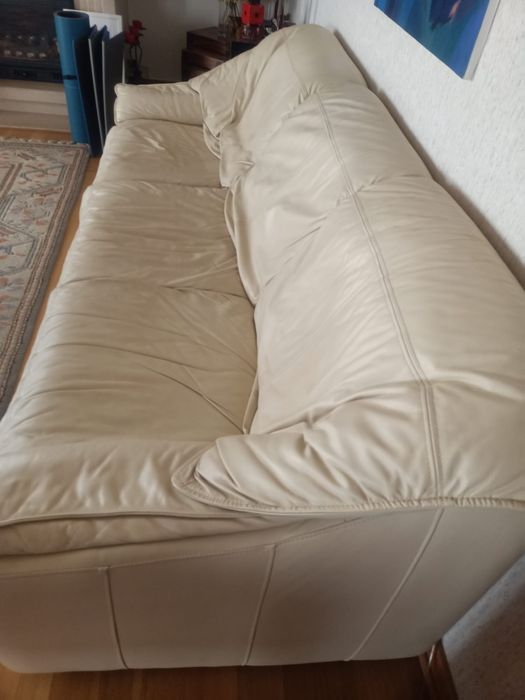 Sofá Grande De Pele Branco/Bege Para Sala ou Escritório