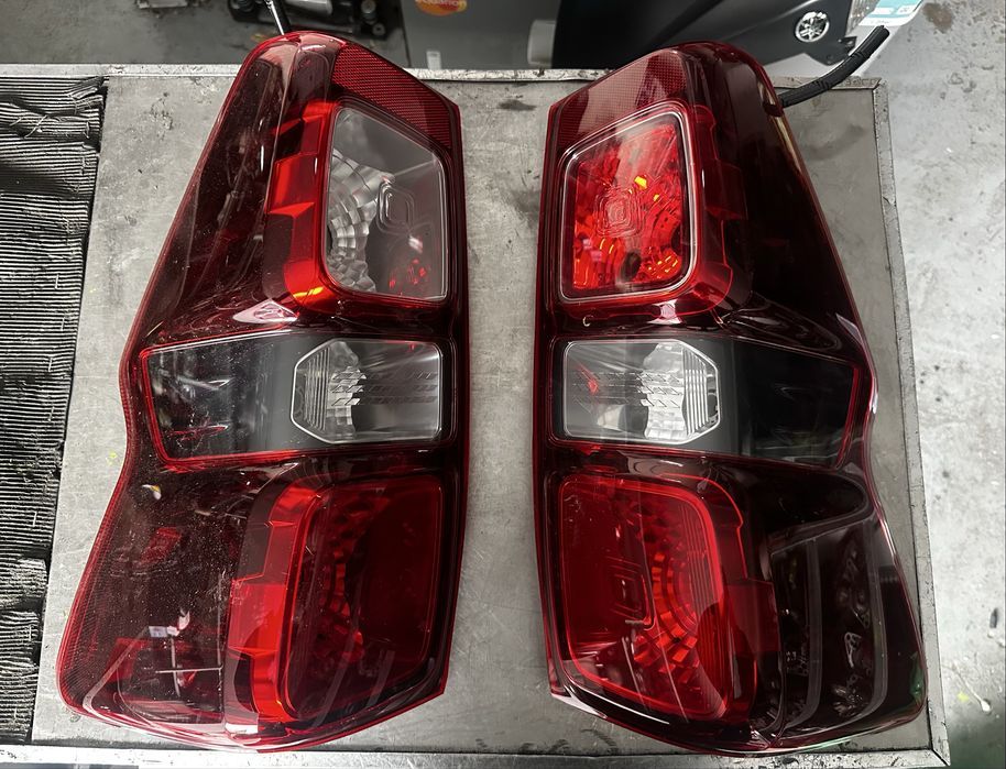 Isuzu D-Max ll conjunto de farolins 2021