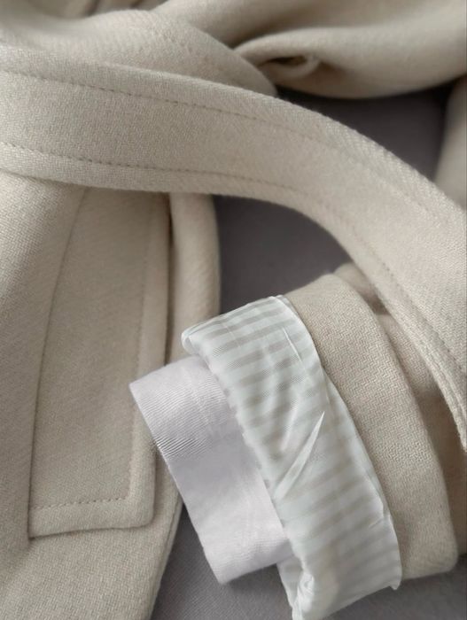 Бежеве молочне пальто двобортне з вовни вовняне zara s l / пальто шерстяное с шерсти бежевое молочное зара