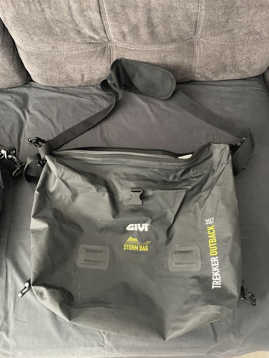 Malas Givi Storm Bag