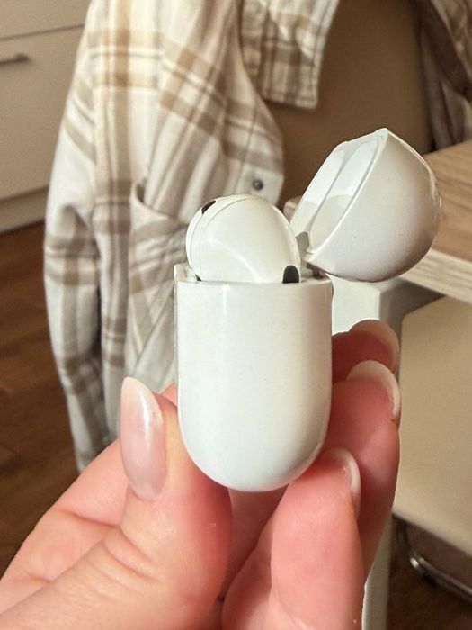 Apple Airpods Pro 1 генерація дефект: 1 857 грн. - Наушники Киев
