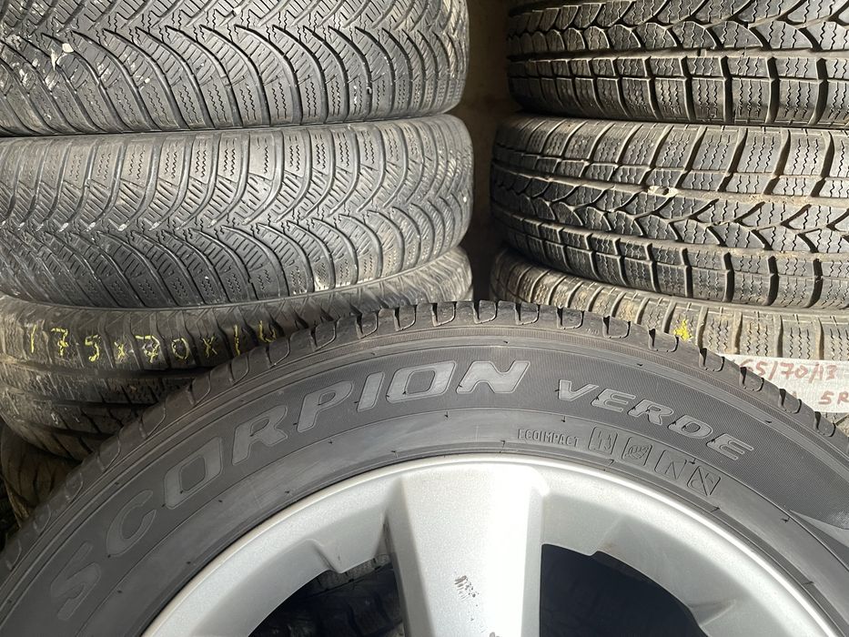 Летние шины 235 55 18 Pirelli диски 5 114.3 18 Lexus