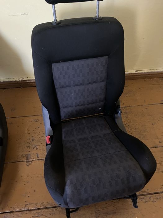 Fotele samochodowe Sharan