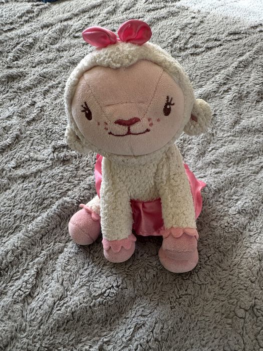 Мʼяка іграшка овечка Леммі