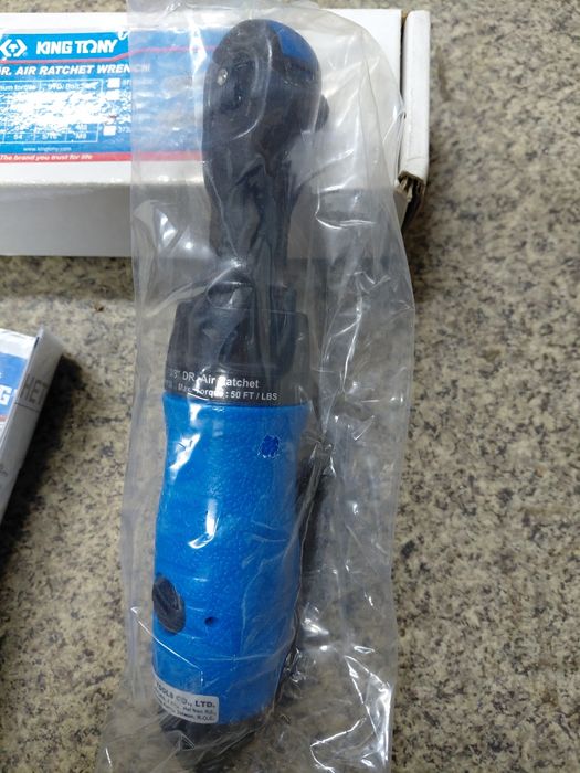 Пневматична тріскачка KING TONY 37321-050 3/8"