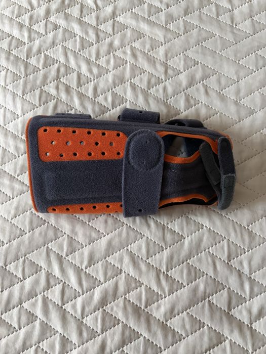 Orteza/ stabilizator nadgarstka