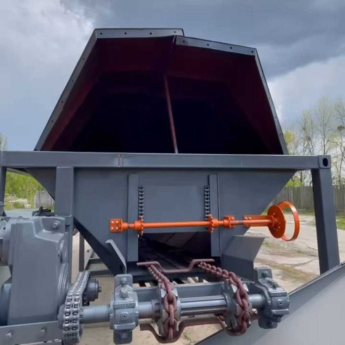 Бункер, бункер-питатель, конвеер, силос цемента