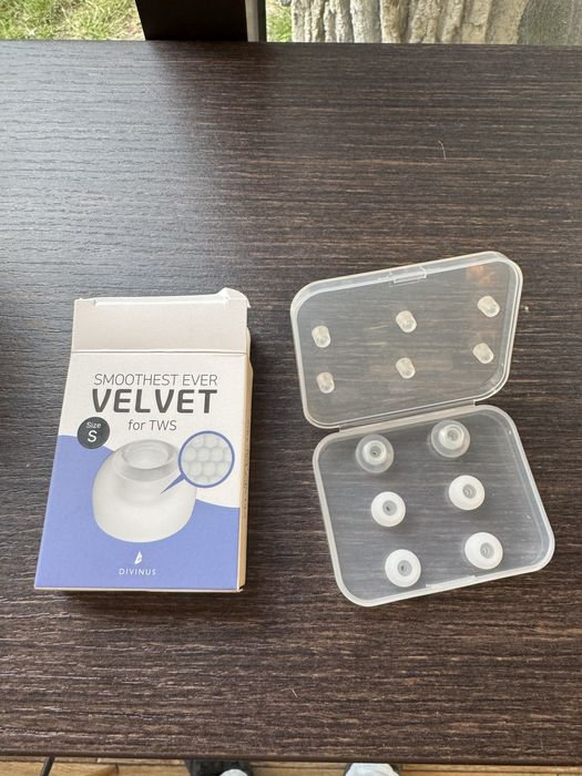 Divinus Velvet TWS S амбушури насадки для навушників
