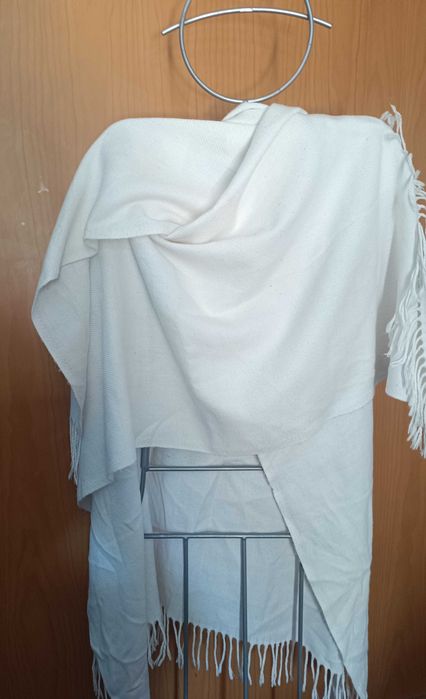 Roupa de senhora cada peça 5 euros