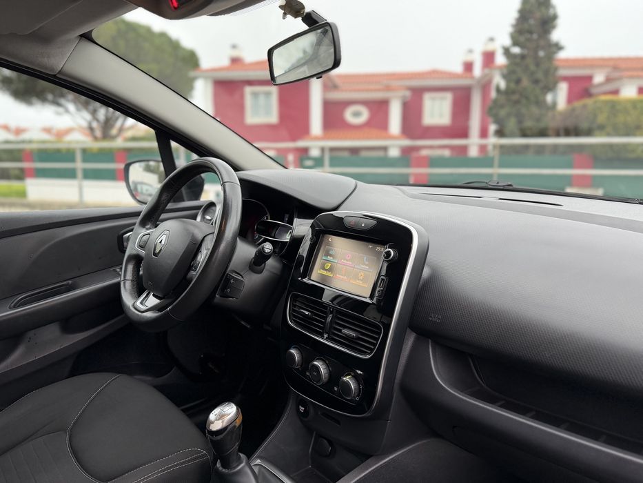Renault Clio 0.9 TCe Grandtour - 2017 /  139.000km - Garantia