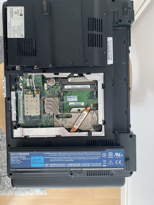 Portátil Acer Aspire 5051