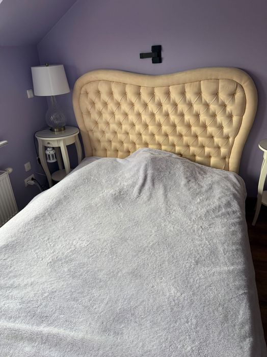 Łóżko tapicerowane na zamówienie