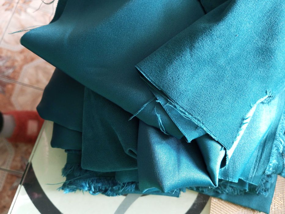 Відрізи тканини, спандекс.Ізумруд.