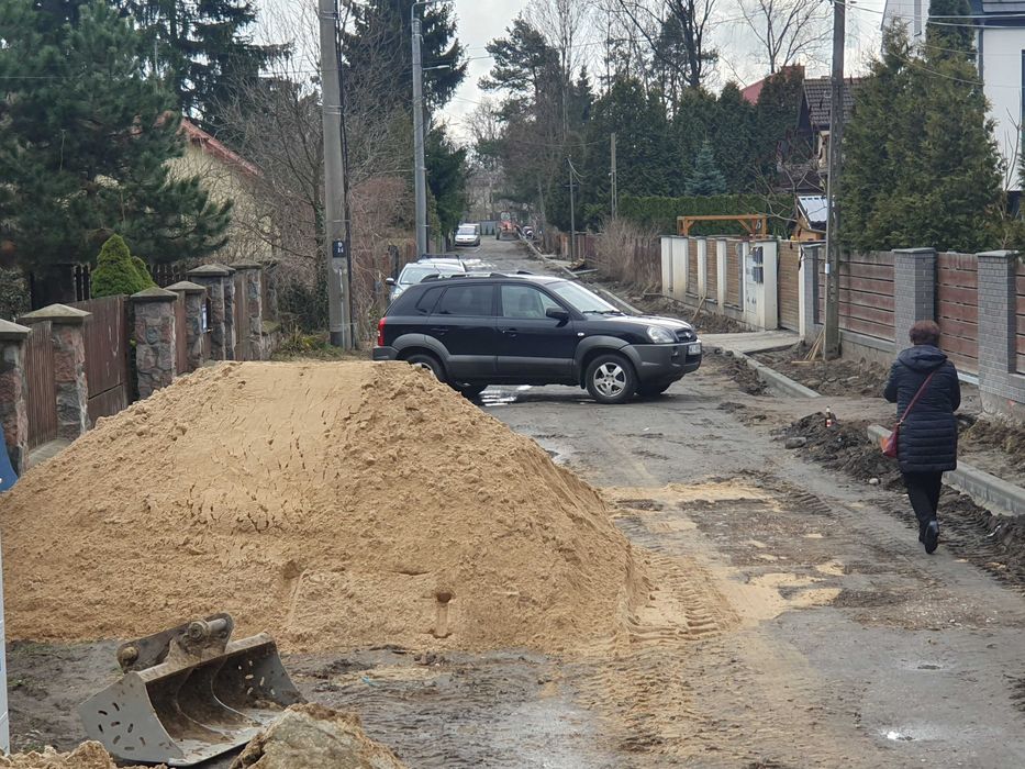 Czarnoziem, ziemia ogrodowa sortowana, humus, przesiewana pod trawnik
