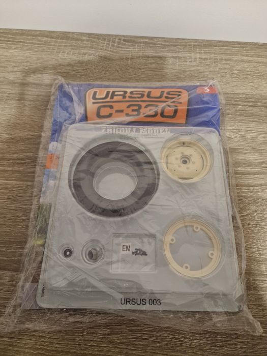 URSUS C-330 Deagostini Numer 3