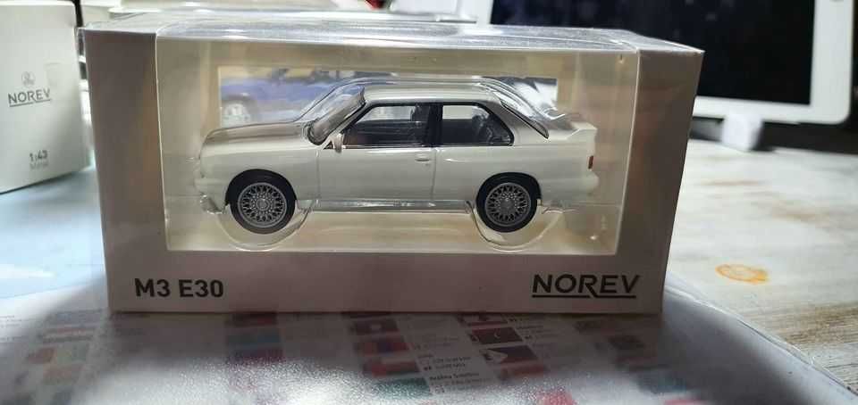 Carros escala 1:43 da Norev