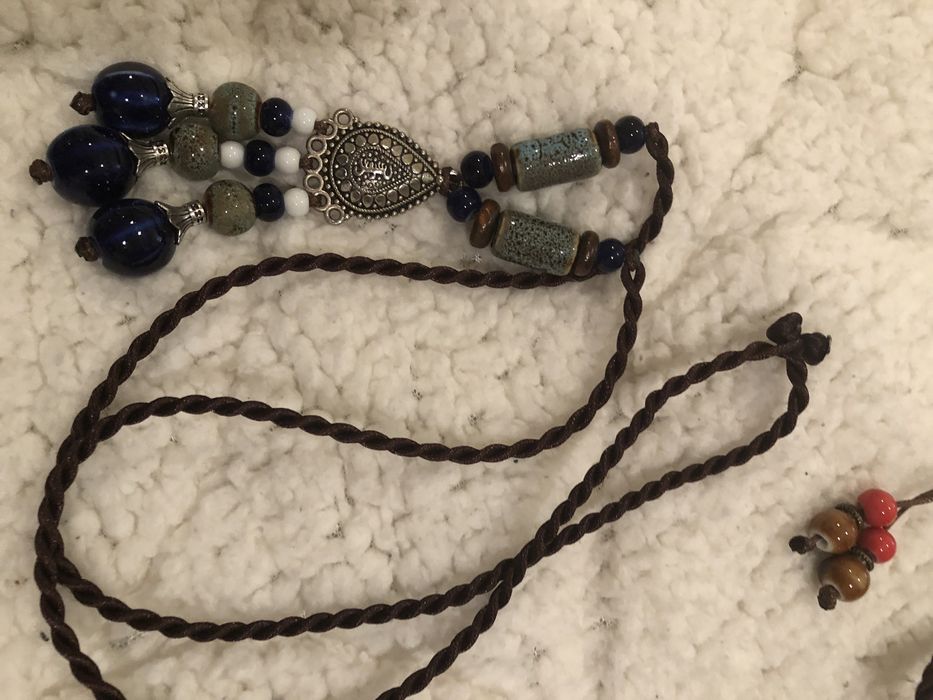 Colares em ceramica de ceramista espanhol Vicente