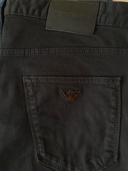 Брюки Armani.