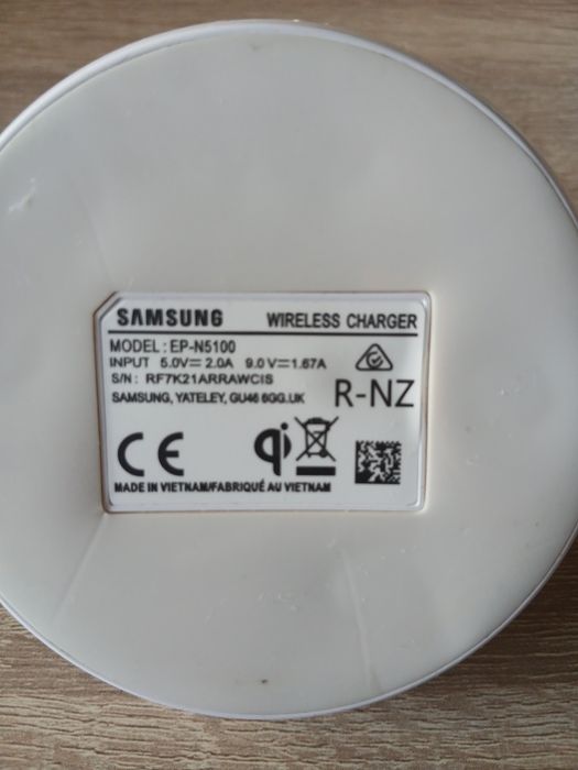 Ładowarka indukcyjna Samsung
