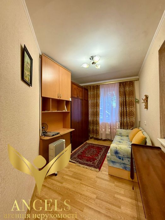 Продаж укомплектованого 2-поверхового заміського будинку  в 5 хв від м. Кропивницький: власний став, сауна та колиба