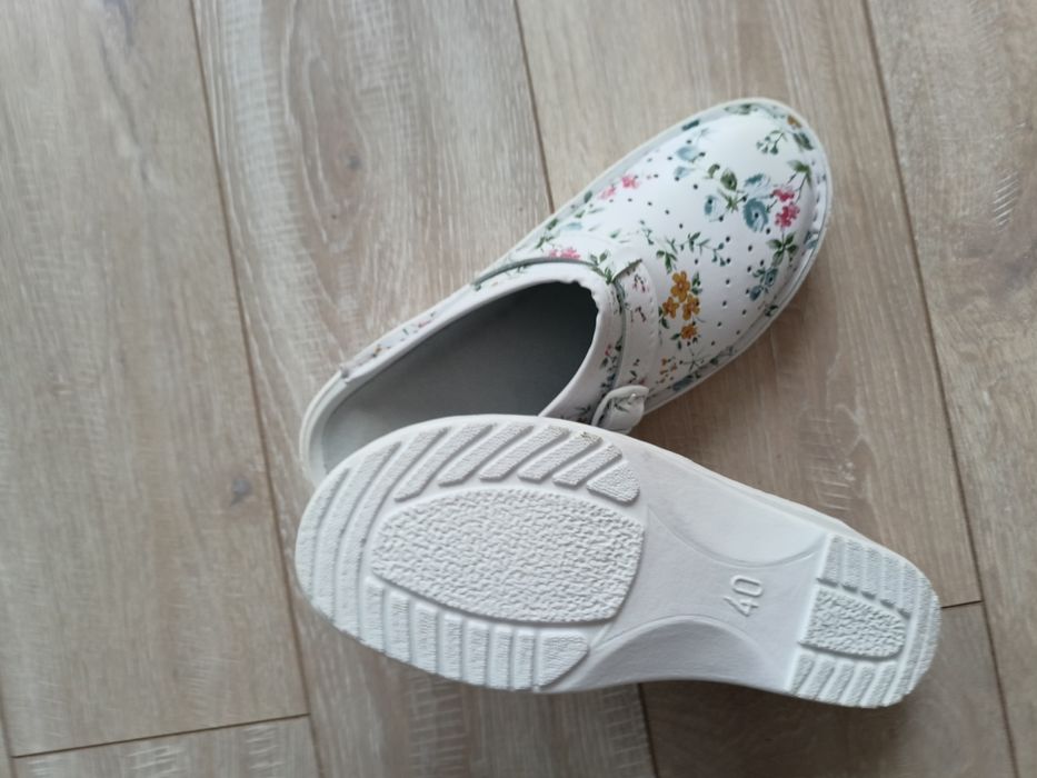 Buty medyczne róż.40