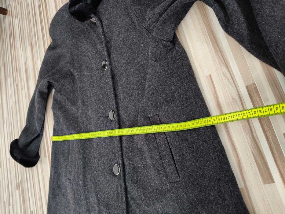 Płaszcz 100% wełniany, z futerkiem, M/L, ALBERT NIPON Studio