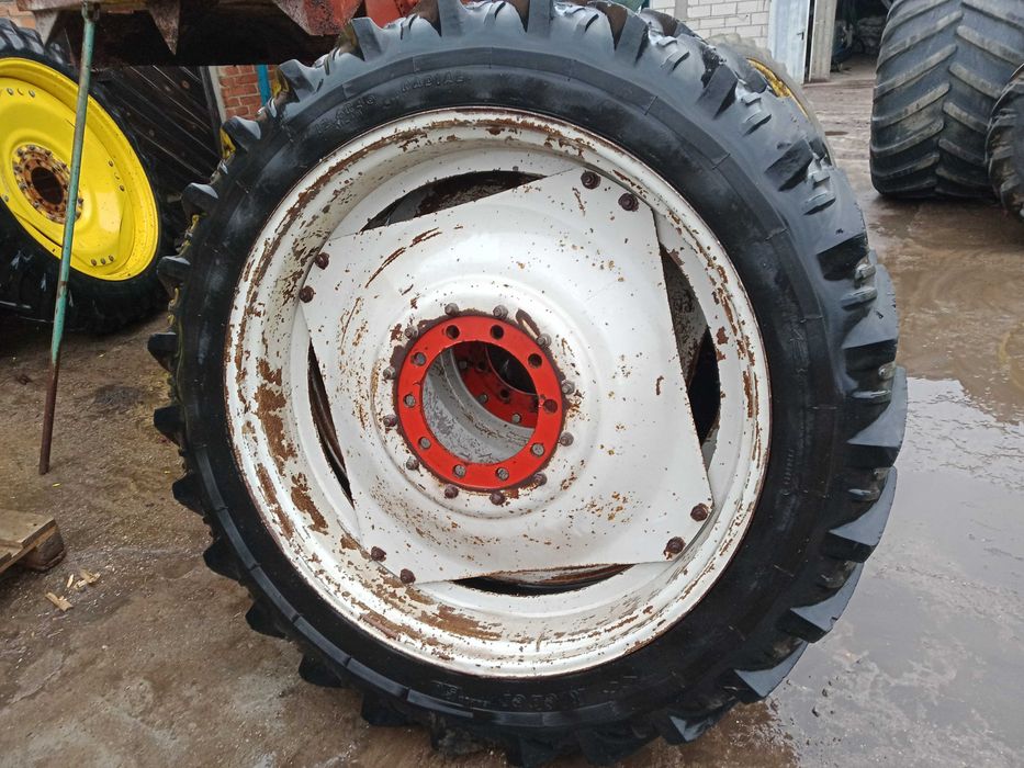 Koła 12.4 R46 kleber 300/95. R 46 Fendt john