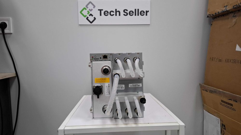 Найнижча ціна 7090$! Майнер BITMAIN ANTMINER S21J XP Hyd 495T 5676W