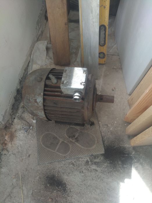 Електро двігатель