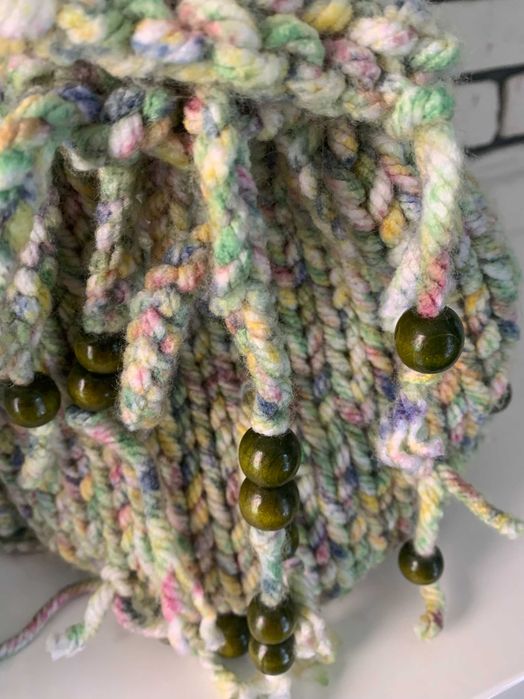 Handmade jasnozielony mały plecak plecaczek robiony na drutach NOWY