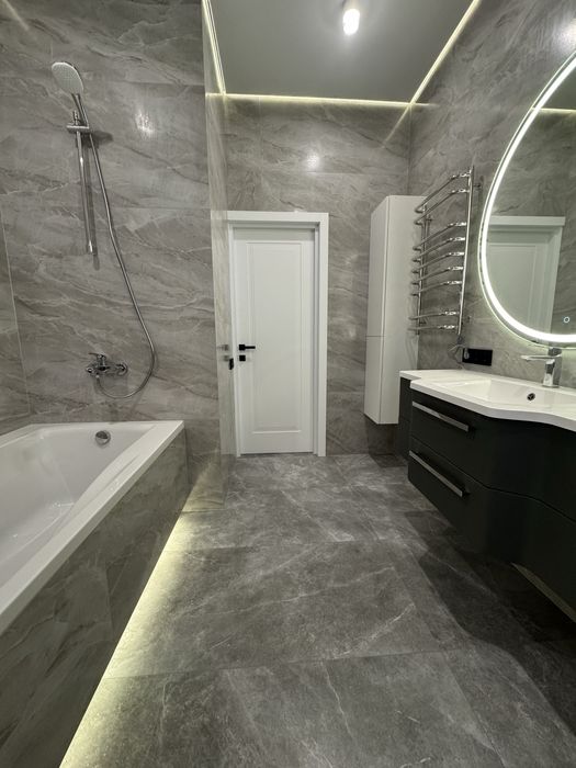 Одноповерховий будинок з НОВИМ ремонтом у Ворзелі ! Газ опалення !