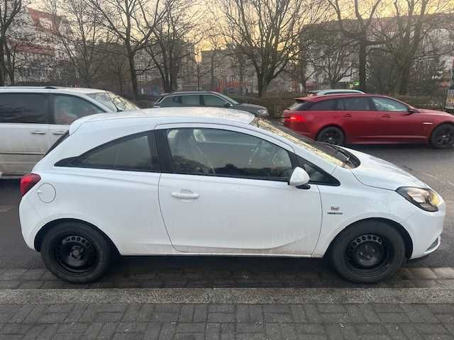 OPEL CORSA 2017 rok, 1.2 - 54.000KM, 2 komplety kół, jak nowe.