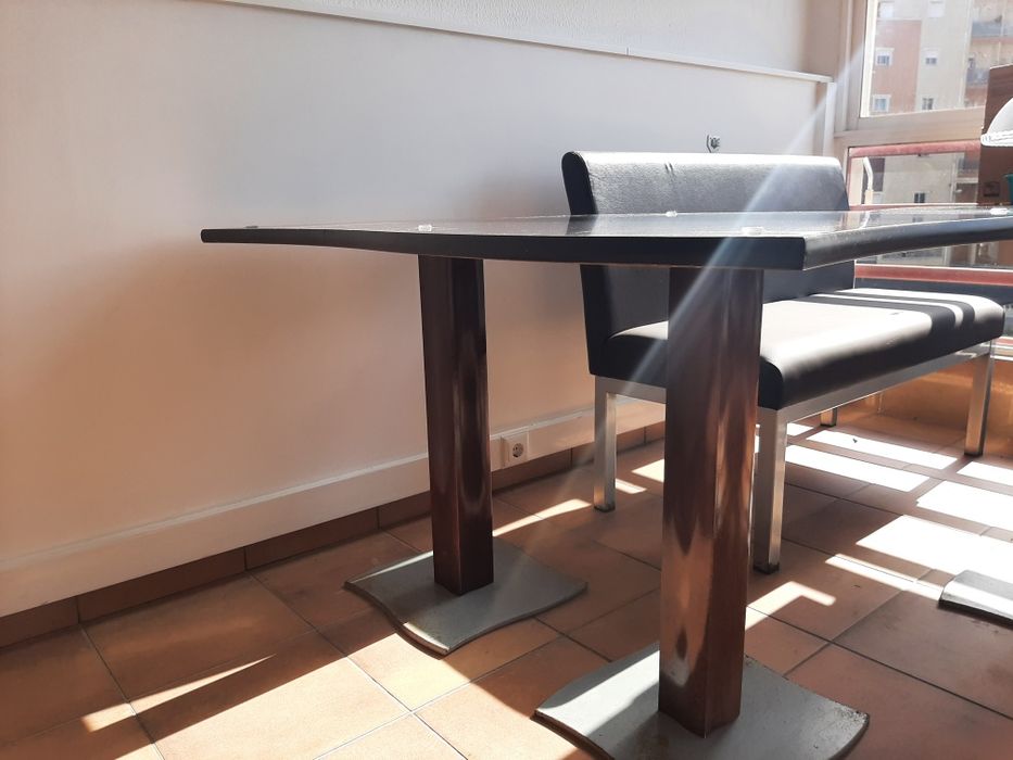 Mesas para cafés com vidro duplo