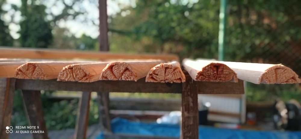 Wałki słupki drewniane. Pół wałki sosnowe