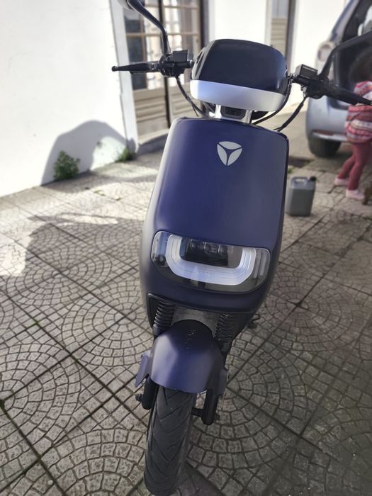 Moto elétrica seminova