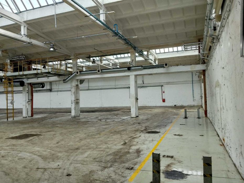 Hala magazynowo produkcyjna z zapleczem biurowym - 2558 m2