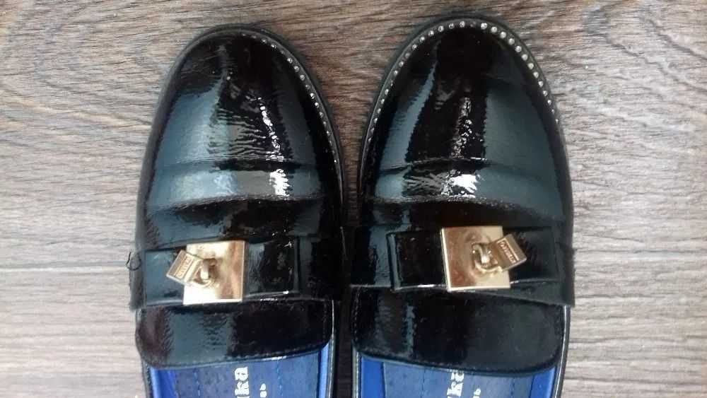 Туфлі лакові на дівчинку