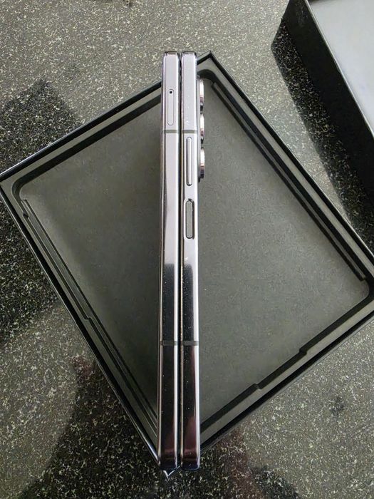 Samsung zfold 5 256gb