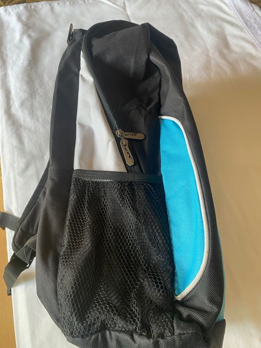 Mochila Paddle fundo preto, letras azuis
