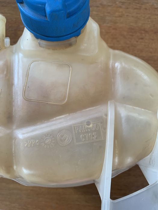 Расширительный бачек Рено Кенго 2, Фиат Добло 263