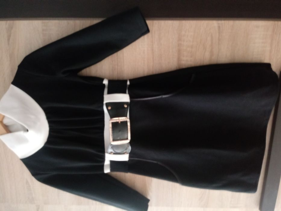 Sukienka  36 S mała czarna mini z paskiem tunika