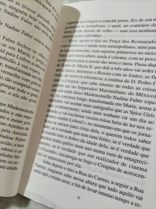 Livro Um fio de fumo nos confins do mar