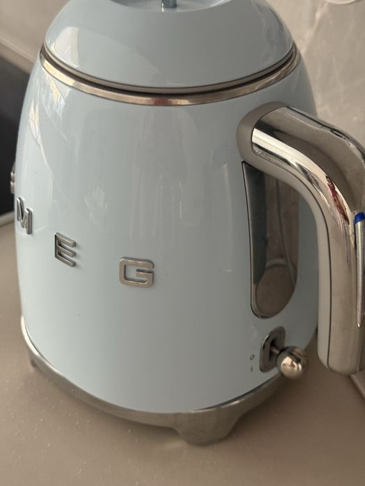 Chaleira Smeg Azul