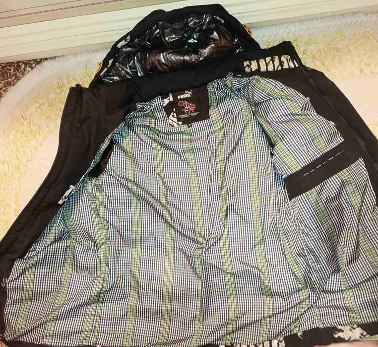 Продам курточку Puma