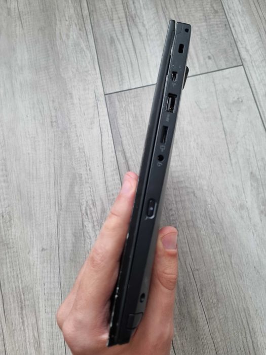 Lenovo Thinkpad L380 13,3 Intel Core i3 8 GB / 256 GB