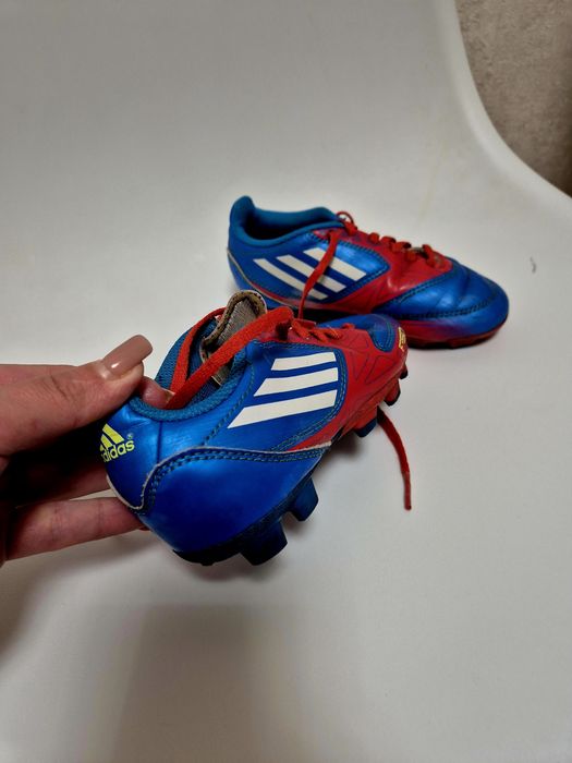 Бутси для футболу.