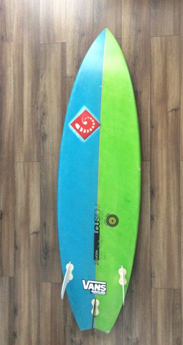 prancha de surf lacrau 5’7’’