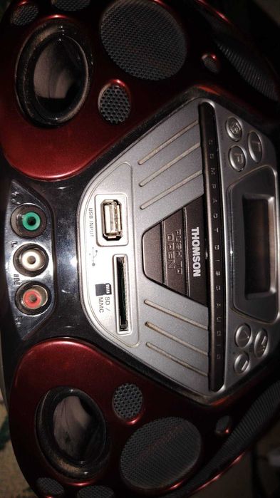 Продам музичний центр Thomson TM9670.