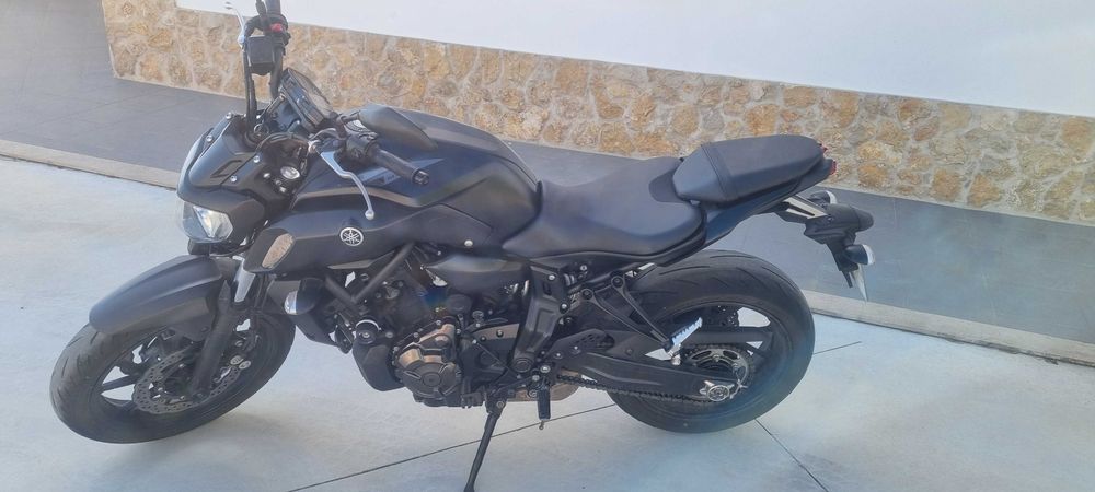Moto yamaha mt 07